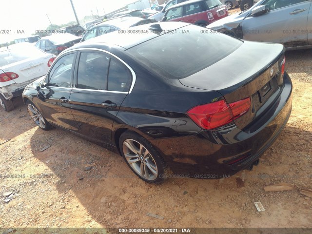 Photo 2 VIN: WBA8B9C35HK885221 - BMW 3 