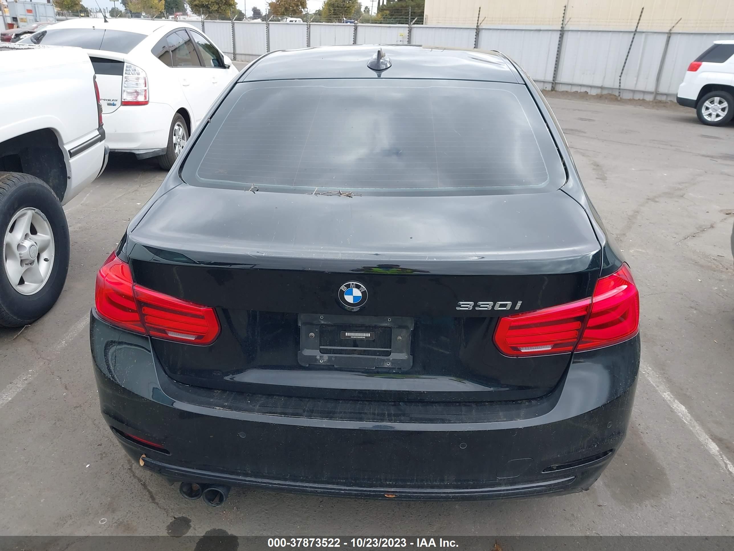 Photo 15 VIN: WBA8B9C36HK885485 - BMW 3ER 