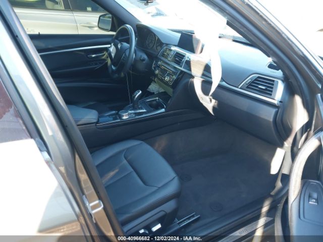 Photo 4 VIN: WBA8B9C50JEE82126 - BMW 330I 