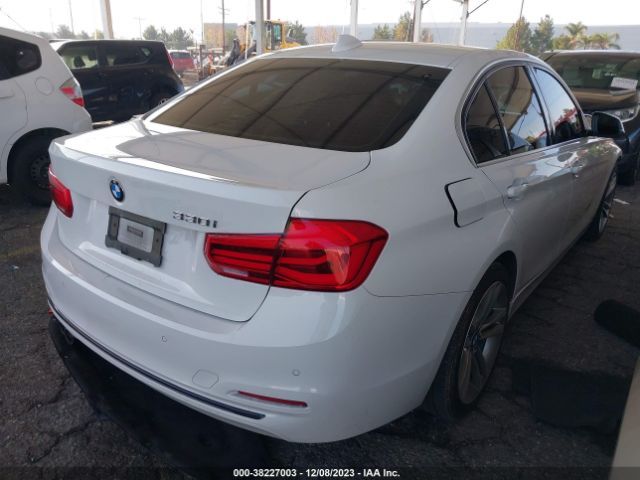 Photo 3 VIN: WBA8B9C51HK675782 - BMW 330I 