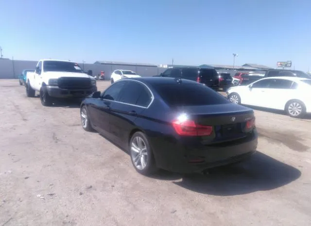 Photo 2 VIN: WBA8B9C52HK676018 - BMW 3 SERIES 