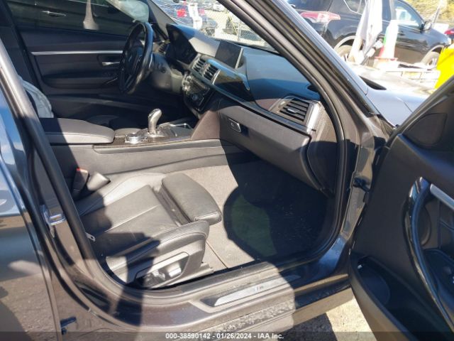 Photo 4 VIN: WBA8B9C56HK675521 - BMW 330I 