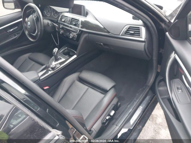 Photo 4 VIN: WBA8B9C56JEE83216 - BMW 330I 