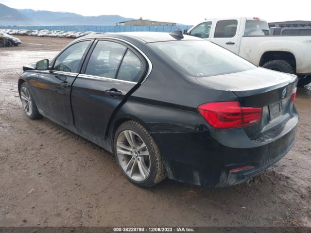 Photo 2 VIN: WBA8B9C56JK886403 - BMW 3 SERIES 