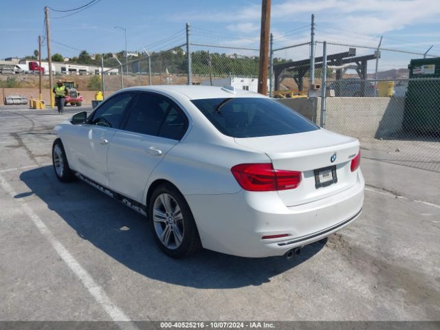 Photo 2 VIN: WBA8B9C57HK884458 - BMW 330I 