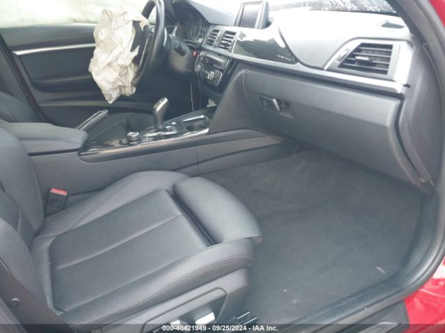 Photo 4 VIN: WBA8B9C57JEE82432 - BMW 330I 