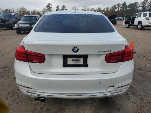 Photo 5 VIN: WBA8B9C57JEE83144 - BMW 3 SERIES 