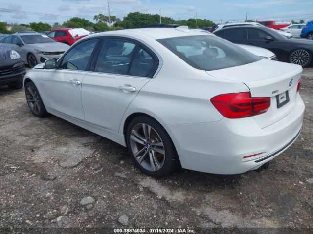 Photo 2 VIN: WBA8B9C59JEE82321 - BMW 330I 