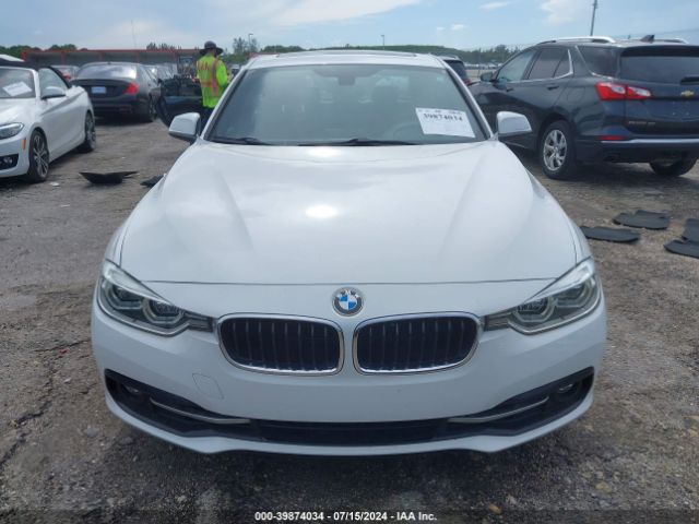 Photo 5 VIN: WBA8B9C59JEE82321 - BMW 330I 