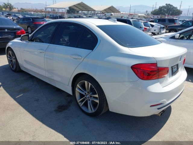 Photo 2 VIN: WBA8B9C5XHK676090 - BMW 330I 