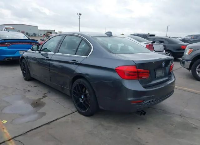 Photo 2 VIN: WBA8B9C5XHK884793 - BMW 330I 