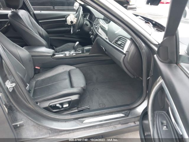 Photo 4 VIN: WBA8B9C5XHK884793 - BMW 330I 