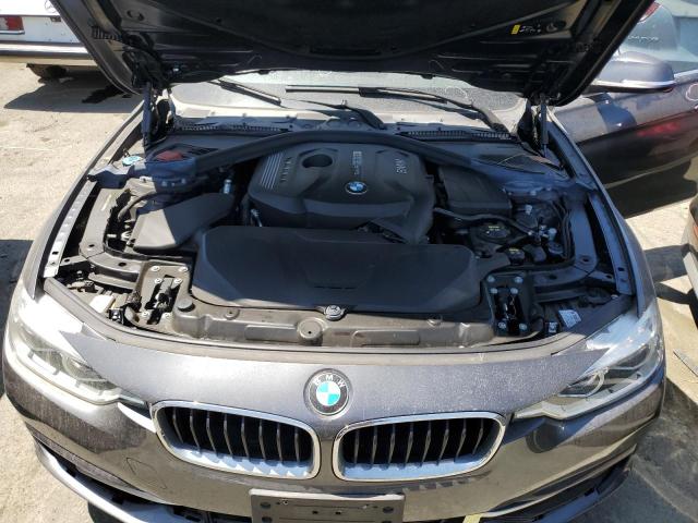 Photo 10 VIN: WBA8B9C5XJEE81386 - BMW 330 I 