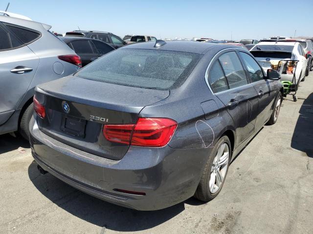 Photo 2 VIN: WBA8B9C5XJEE81386 - BMW 330 I 