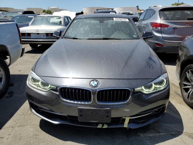 Photo 4 VIN: WBA8B9C5XJEE81386 - BMW 330 I 