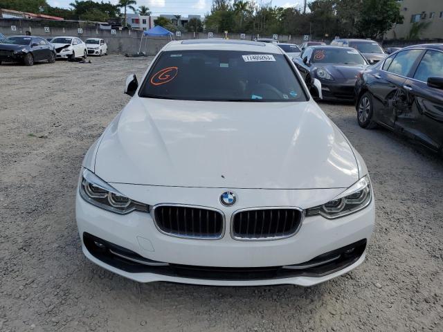 Photo 4 VIN: WBA8B9C5XJK677391 - BMW 330I 