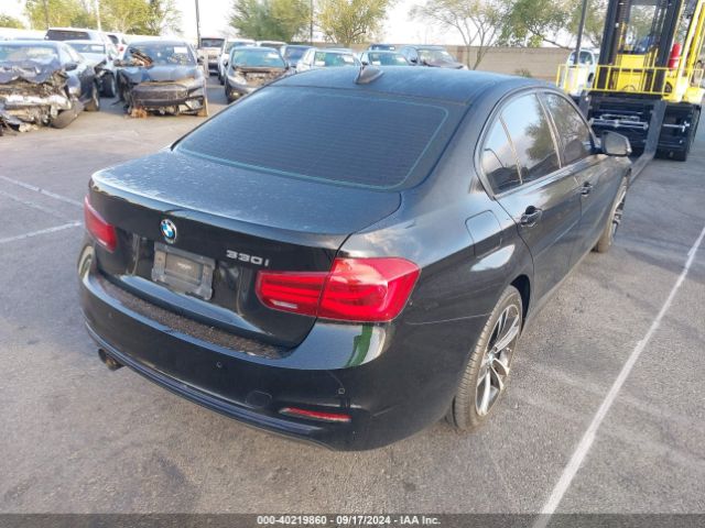 Photo 3 VIN: WBA8B9C5XJK886405 - BMW 330I 