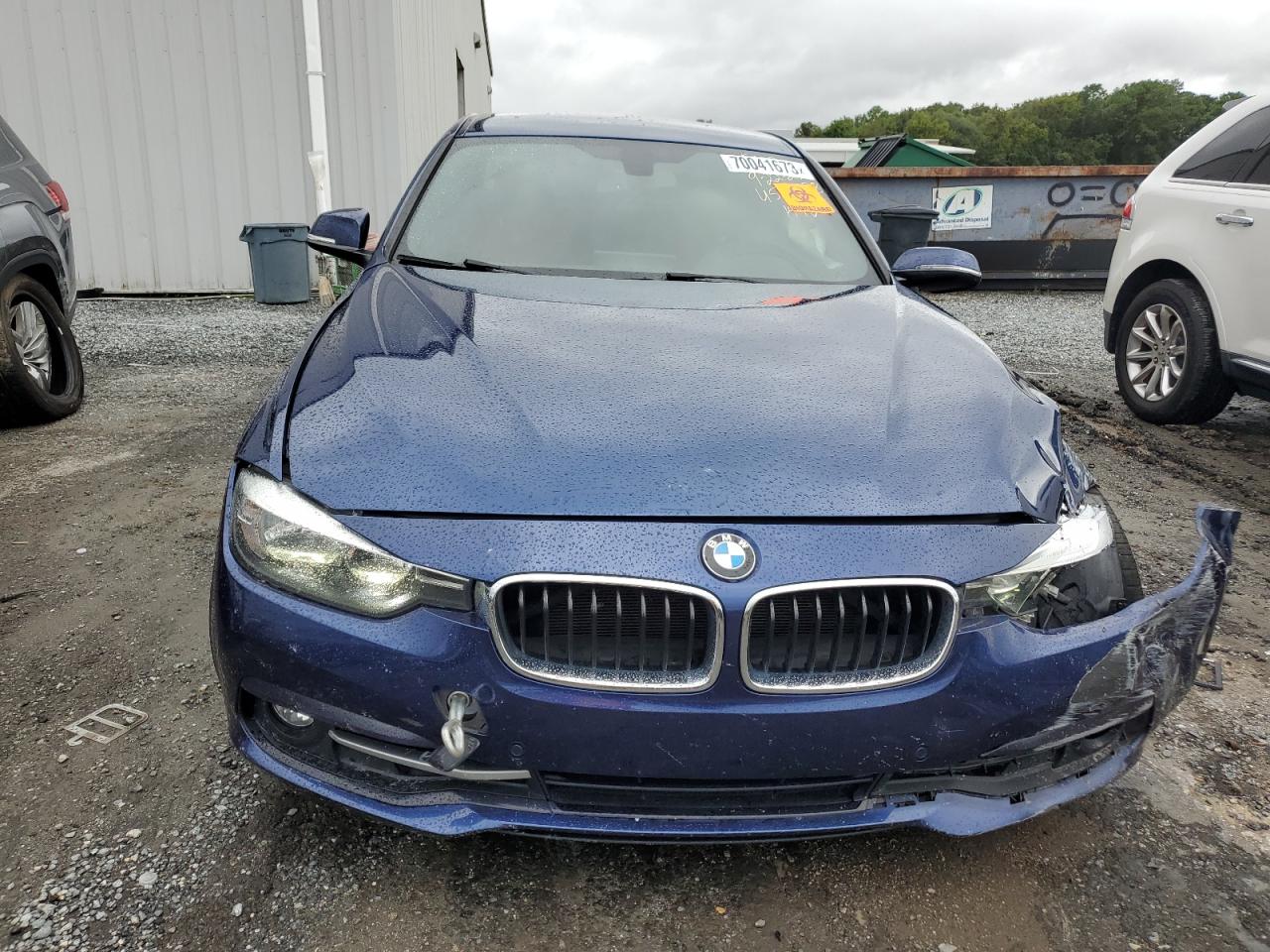 Photo 4 VIN: WBA8B9G30HNU53838 - BMW 3 SERIES 