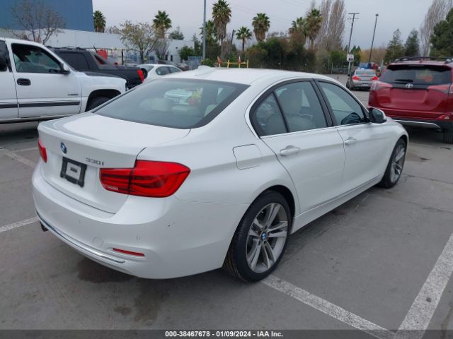 Photo 3 VIN: WBA8B9G33HNU52201 - BMW 330I 