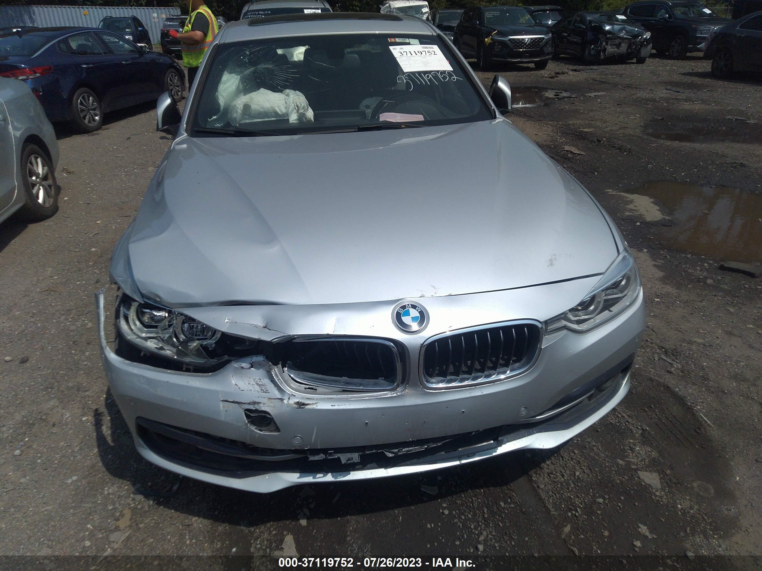 Photo 11 VIN: WBA8B9G34HNU53793 - BMW 3ER 