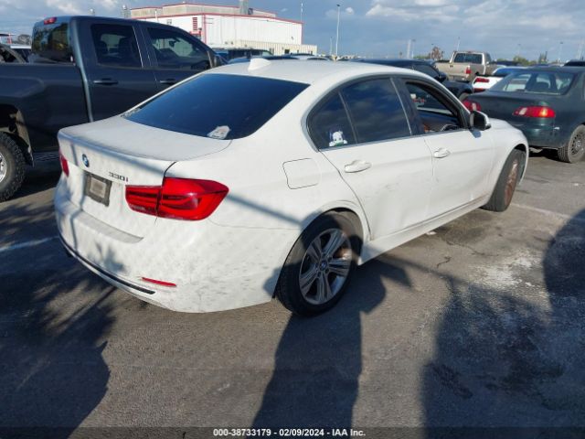 Photo 3 VIN: WBA8B9G34HNU55978 - BMW 330I 