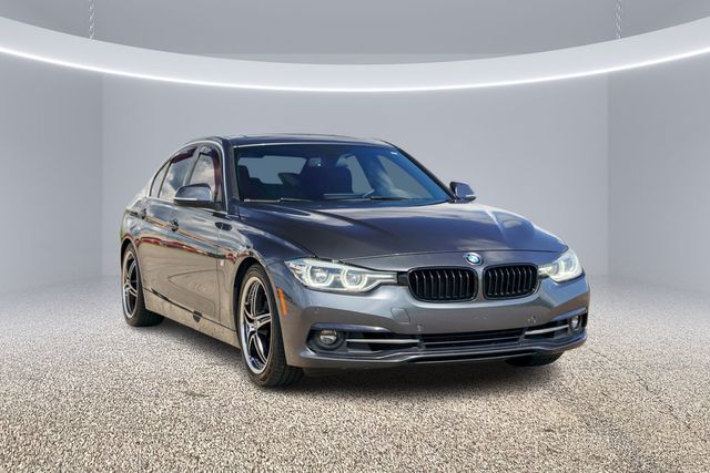 Photo 1 VIN: WBA8B9G3XHNU54270 - BMW 3 SERIES 