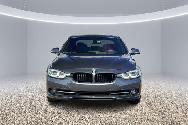 Photo 2 VIN: WBA8B9G3XHNU54270 - BMW 3 SERIES 