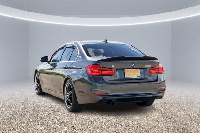 Photo 6 VIN: WBA8B9G3XHNU54270 - BMW 3 SERIES 