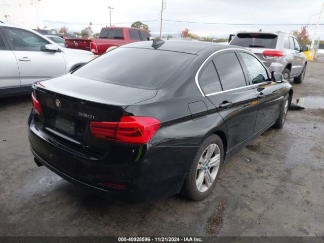 Photo 3 VIN: WBA8B9G50HNU09601 - BMW 330I 