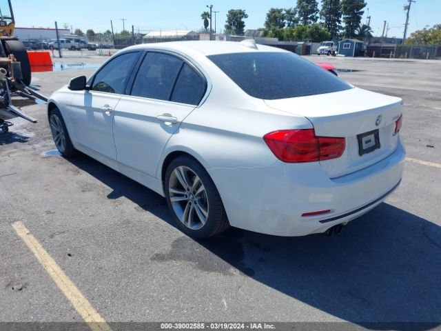 Photo 2 VIN: WBA8B9G50JNU57394 - BMW 330I 