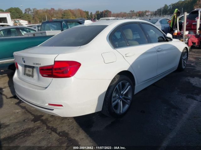 Photo 3 VIN: WBA8B9G51JNU96382 - BMW 330I 