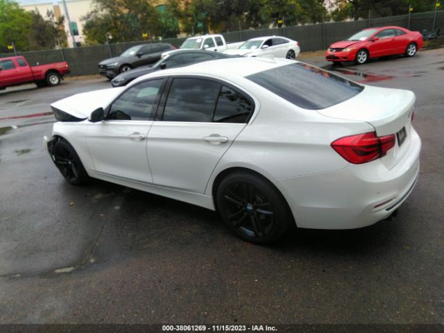 Photo 2 VIN: WBA8B9G53HNU50918 - BMW 330I 