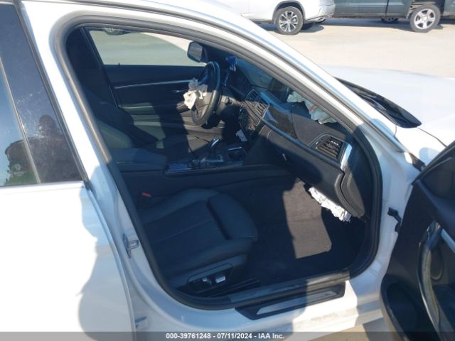 Photo 4 VIN: WBA8B9G54JNU99860 - BMW 330I 