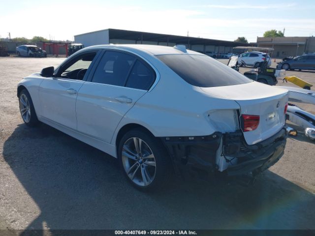 Photo 2 VIN: WBA8B9G54JNV00215 - BMW 330I 