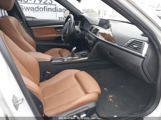 Photo 4 VIN: WBA8B9G55HNU09402 - BMW 330I 