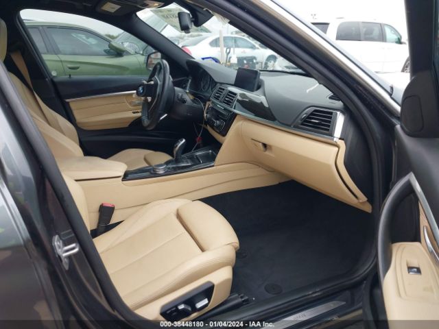 Photo 4 VIN: WBA8B9G55HNU51665 - BMW 330I 