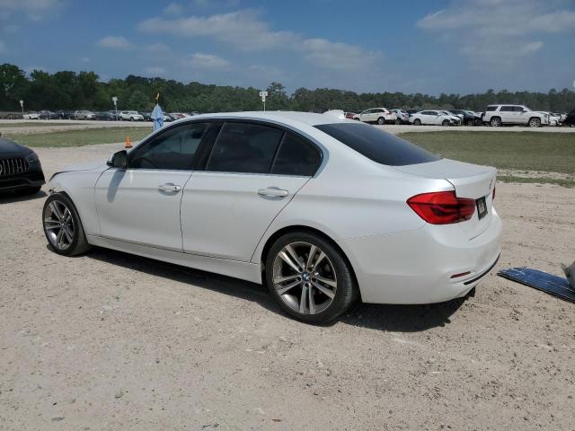 Photo 1 VIN: WBA8B9G55JNV00501 - BMW 3 SERIES 