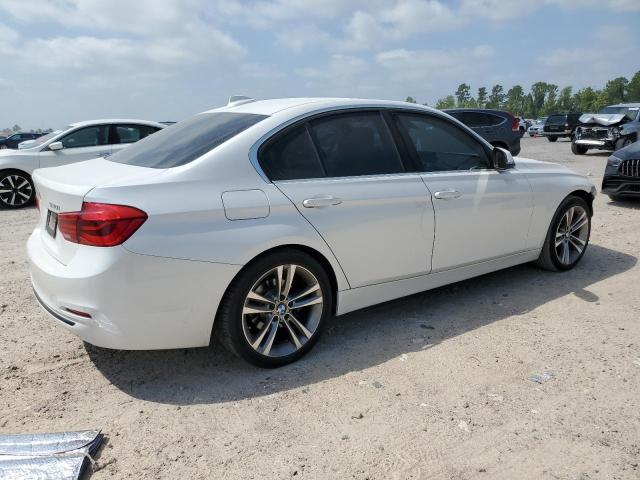 Photo 2 VIN: WBA8B9G55JNV00501 - BMW 3 SERIES 