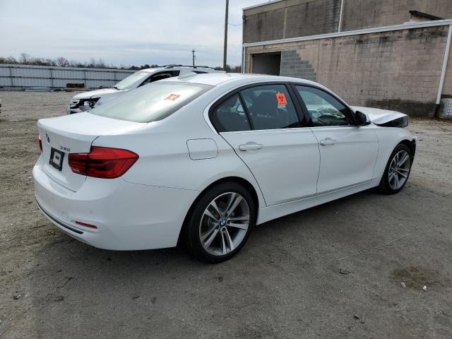 Photo 2 VIN: WBA8B9G5XHNU50818 - BMW 330 I 