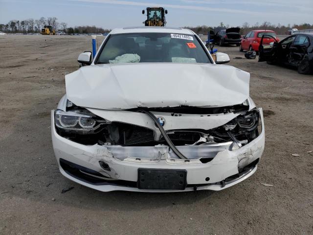 Photo 4 VIN: WBA8B9G5XHNU50818 - BMW 330 I 