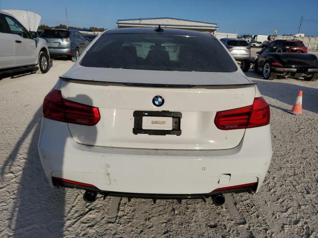 Photo 5 VIN: WBA8B9G5XJNU99829 - BMW 330 I 