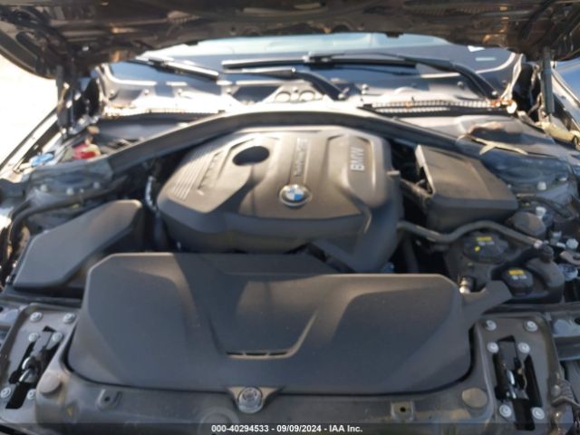 Photo 9 VIN: WBA8B9G5XJNV00591 - BMW 330I 