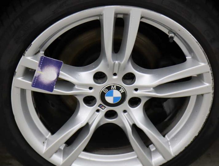 Photo 31 VIN: WBA8C31000K387452 - BMW 3-SERIE 4DRS &#3915 