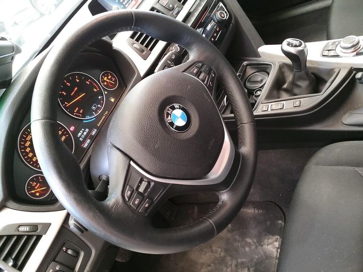 Photo 24 VIN: WBA8C31000K706994 - BMW SERIE 3 