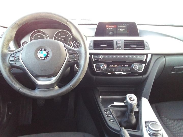 Photo 17 VIN: WBA8C31010EE99744 - BMW SERIE 3 