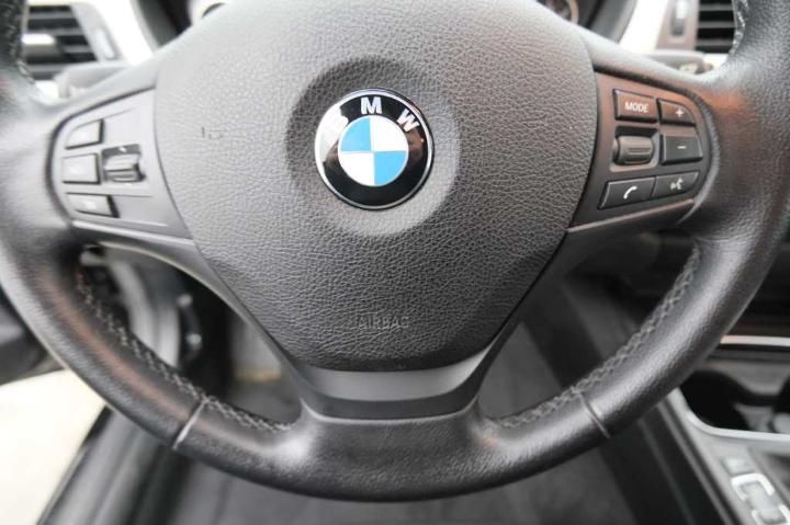 Photo 19 VIN: WBA8C31060K387682 - BMW 3-SERIE 4DRS &#3915 