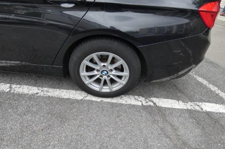 Photo 16 VIN: WBA8C31090K388132 - BMW 3 BERLINE 