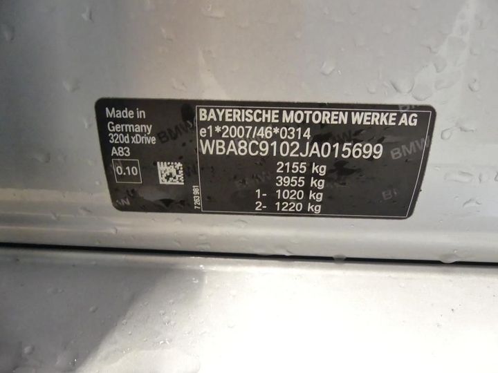 Photo 3 VIN: WBA8C9102JA015699 - BMW 3 