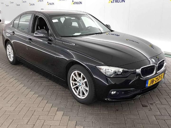 Photo 2 VIN: WBA8D11000K656132 - BMW 3 SERIE SEDAN 