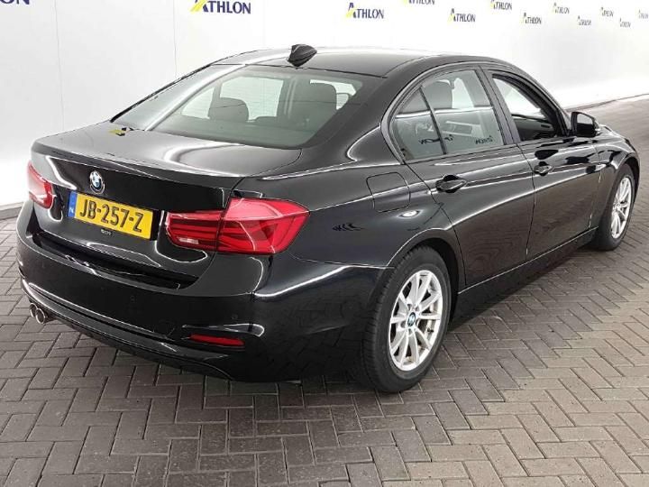 Photo 4 VIN: WBA8D11000K656132 - BMW 3 SERIE SEDAN 